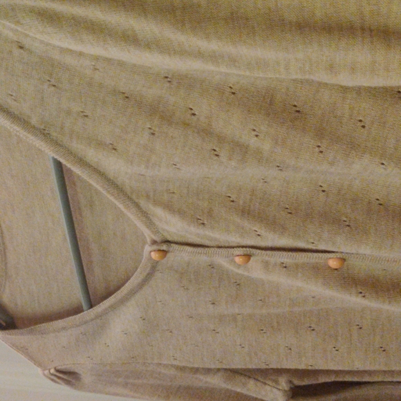 3 for 10) short cardigan XS - Picture 2 of 5